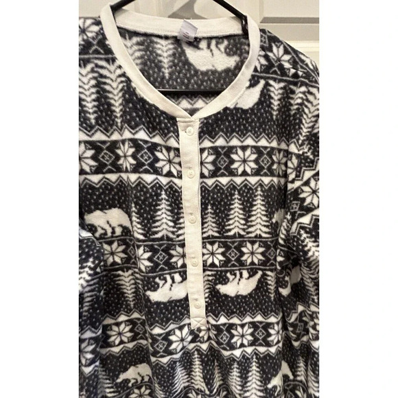 Old Navy Fleece Pajama‎ Shorts Romper Winter Bear Print Jumpsuit Size XL - Picture 5 of 7
